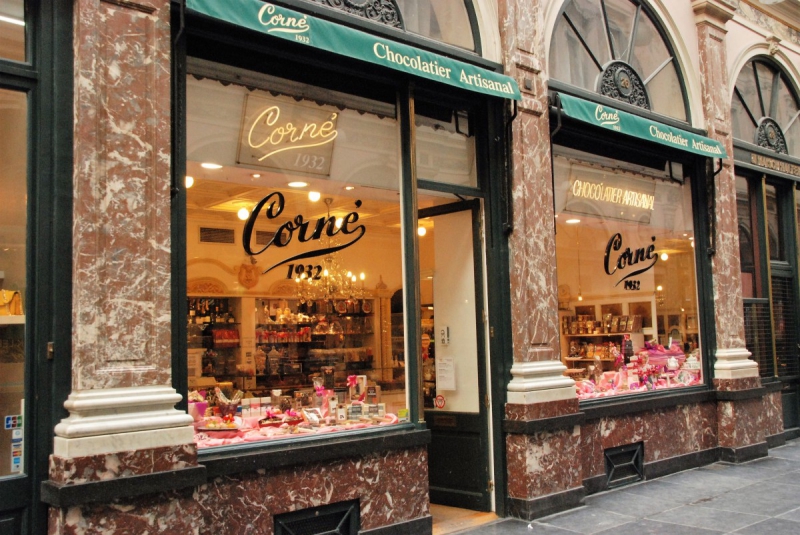 vente-CLAVIERS-min_chocolate_chocolaterie_shop_luxury_chic_gallery_brussels_belgium-558146